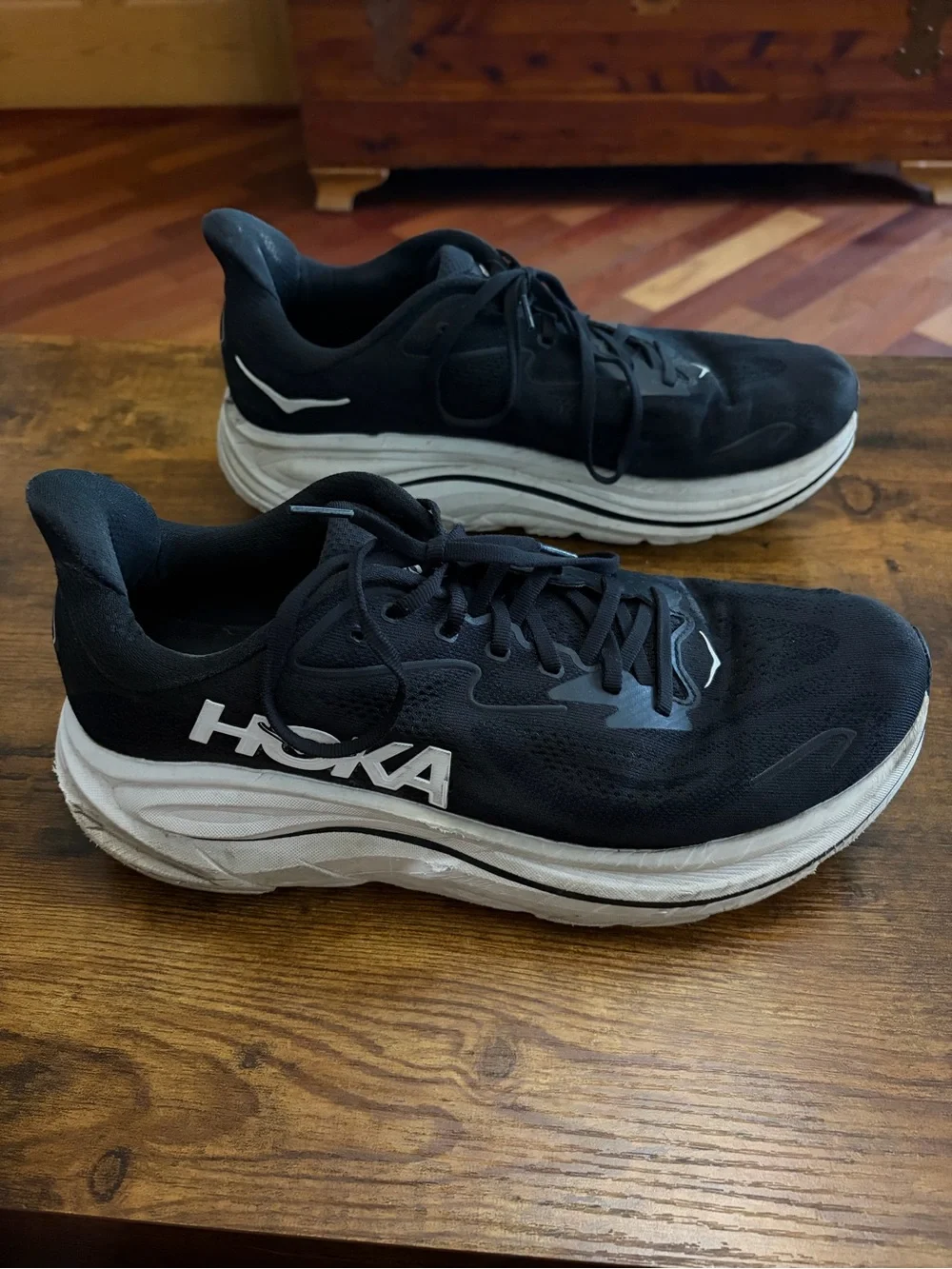 Hoka One One Clifton 10 Men's Size 11 2E Running Shoes Black/White